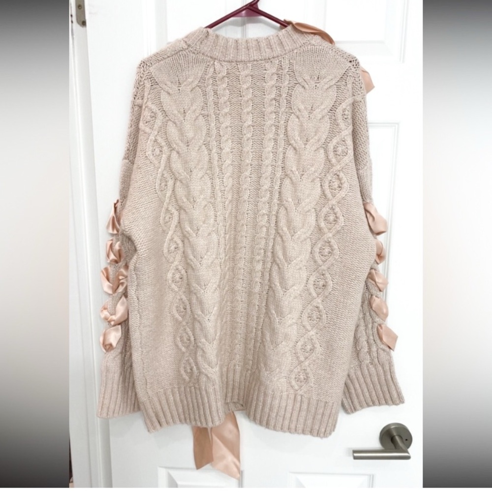 NWT - Oversized Cardigan with Pale Pink Satin Bows - Picture 4 of 6